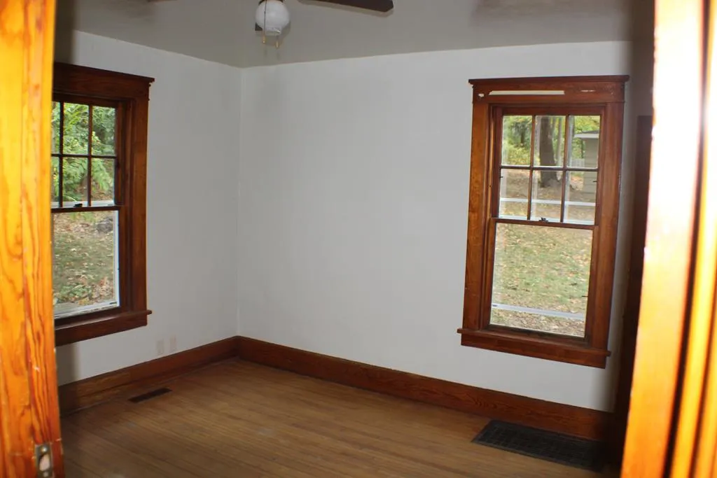 27 S Lansing Ave, Sturgeon Bay Wi 54235, 4 Bedrooms Bedrooms, ,2 BathroomsBathrooms,Inland-Residential,For Sale,S Lansing Ave,141075