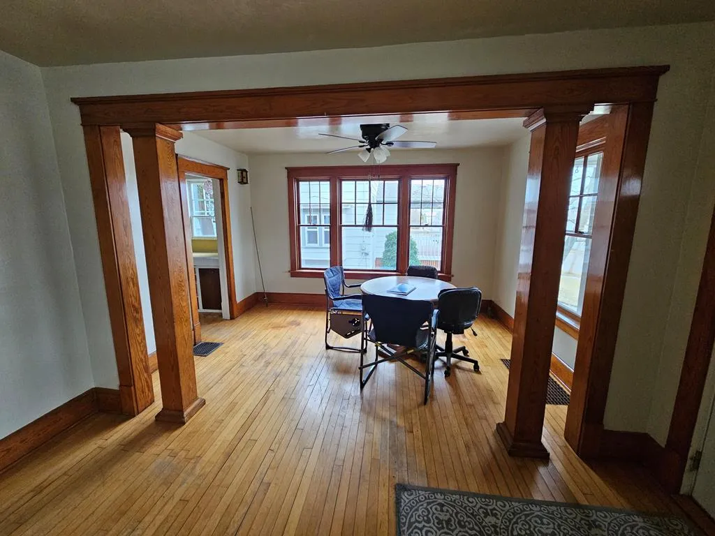 27 S Lansing Ave, Sturgeon Bay Wi 54235, 4 Bedrooms Bedrooms, ,2 BathroomsBathrooms,Inland-Residential,For Sale,S Lansing Ave,141075