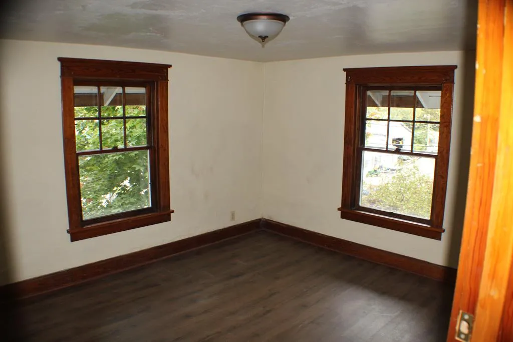 27 S Lansing Ave, Sturgeon Bay Wi 54235, 4 Bedrooms Bedrooms, ,2 BathroomsBathrooms,Inland-Residential,For Sale,S Lansing Ave,141075