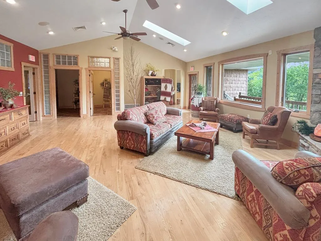 3899 Old Highway Rd, Sturgeon Bay, Wisconsin 54235, 4 Bedrooms Bedrooms, ,5 BathroomsBathrooms,Inland-Residential,For Sale,Old Highway Rd,144323