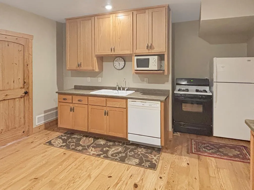 3899 Old Highway Rd, Sturgeon Bay, Wisconsin 54235, 4 Bedrooms Bedrooms, ,5 BathroomsBathrooms,Inland-Residential,For Sale,Old Highway Rd,144323