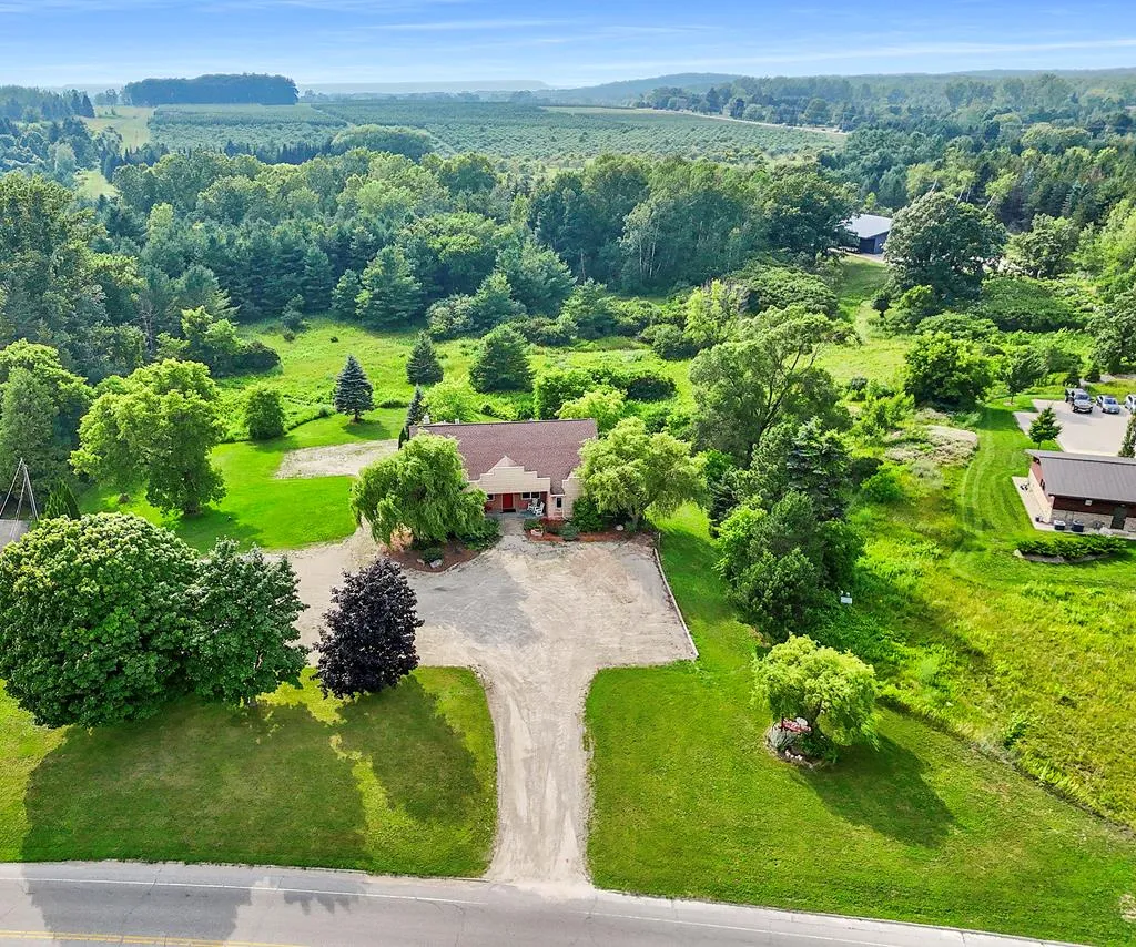 3899 Old Highway Rd, Sturgeon Bay, Wisconsin 54235, 4 Bedrooms Bedrooms, ,5 BathroomsBathrooms,Inland-Residential,For Sale,Old Highway Rd,144323