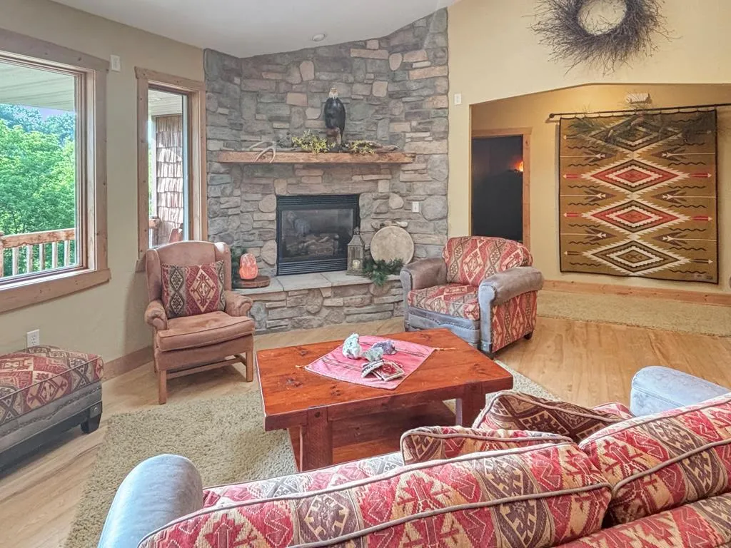 3899 Old Highway Rd, Sturgeon Bay, Wisconsin 54235, 4 Bedrooms Bedrooms, ,5 BathroomsBathrooms,Inland-Residential,For Sale,Old Highway Rd,144323