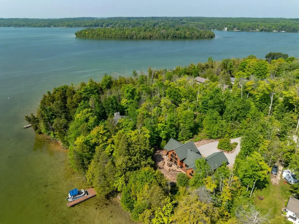 7620 Elm Point Rd, Baileys Harbor, Wisconsin 54202, 3 Bedrooms Bedrooms, ,4 BathroomsBathrooms,Waterfront-Residential,For Sale,Elm Point Rd,144104