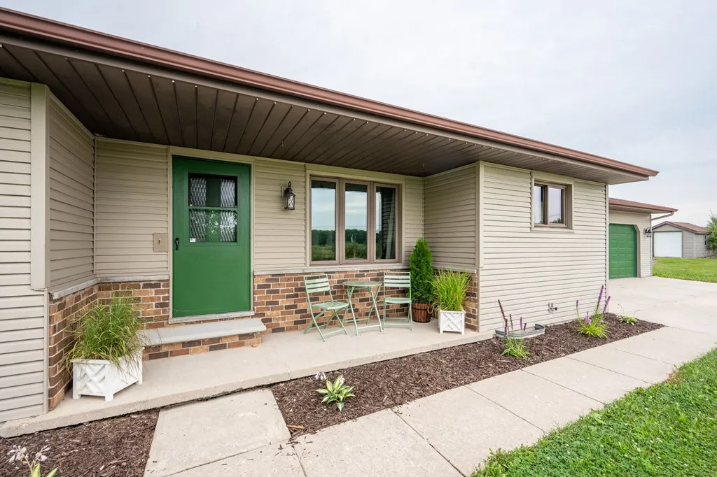 6945 Memorial Dr, Egg Harbor, Wisconsin 54209, 3 Bedrooms Bedrooms, ,2 BathroomsBathrooms,Inland-Residential,For Sale,Memorial Dr,144433