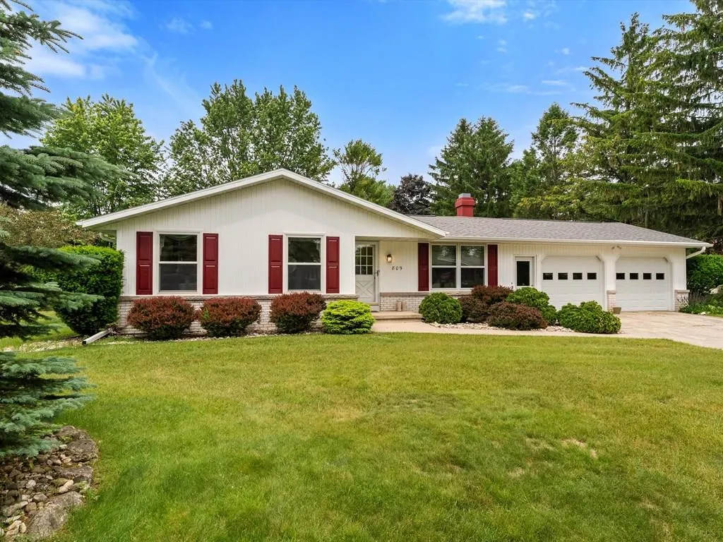 809 S 16th Ct, Sturgeon Bay, Wisconsin 54235, 2 Bedrooms Bedrooms, ,2 BathroomsBathrooms,Inland-Residential,For Sale,S 16th Ct,144184