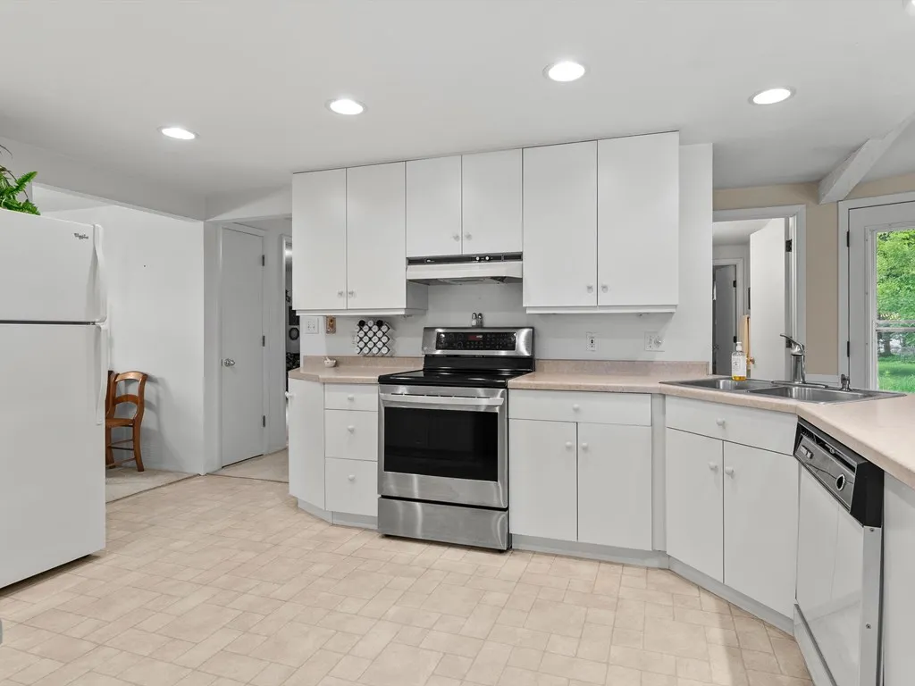 809 S 16th Ct, Sturgeon Bay, Wisconsin 54235, 2 Bedrooms Bedrooms, ,2 BathroomsBathrooms,Inland-Residential,For Sale,S 16th Ct,144184