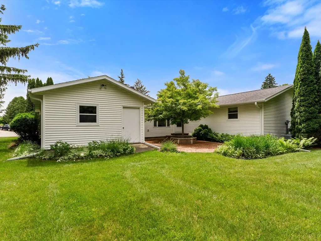 809 S 16th Ct, Sturgeon Bay, Wisconsin 54235, 2 Bedrooms Bedrooms, ,2 BathroomsBathrooms,Inland-Residential,For Sale,S 16th Ct,144184