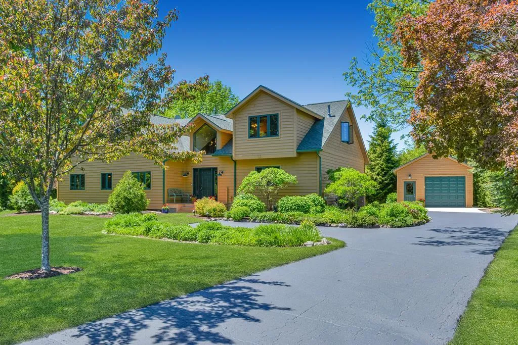11131 Hillcrest Rd, Sister Bay Wi 54234, 3 Bedrooms Bedrooms, ,3 BathroomsBathrooms,Inland-Residential,For Sale,Hillcrest Rd,141726