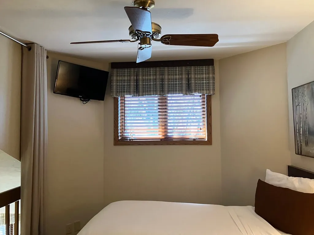 4940 Landmark Cir # 3331, Egg Harbor Wi 54209, 2 Bedrooms Bedrooms, ,2 BathroomsBathrooms,Condominium,For Sale,Landmark Cir,143922