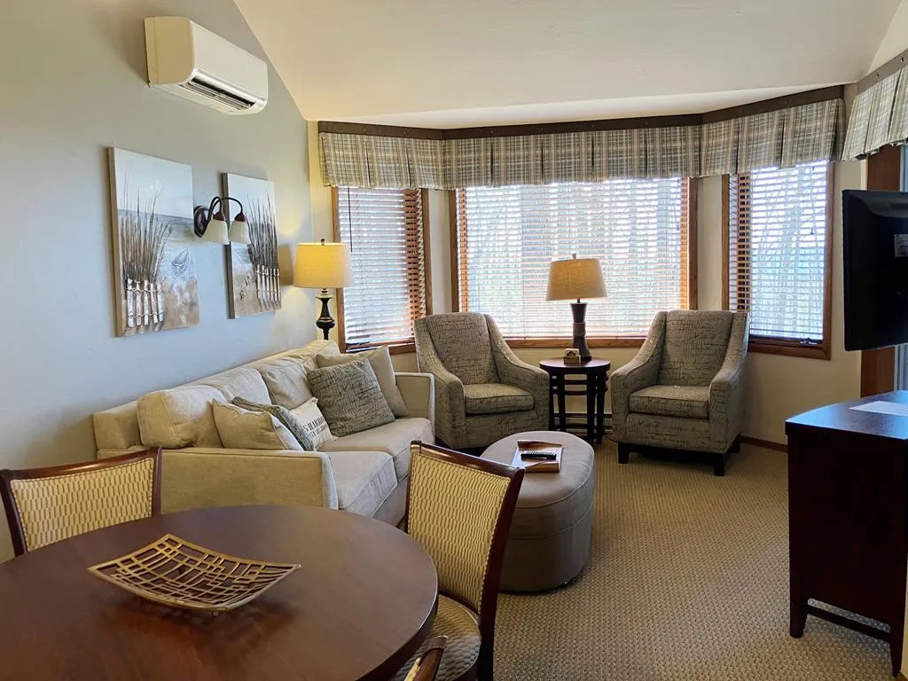 4940 Landmark Cir # 3331, Egg Harbor Wi 54209, 2 Bedrooms Bedrooms, ,2 BathroomsBathrooms,Condominium,For Sale,Landmark Cir,143922
