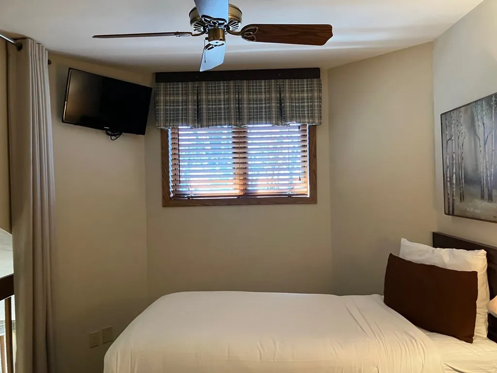 4940 Landmark Cir # 3331, Egg Harbor Wi 54209, 2 Bedrooms Bedrooms, ,2 BathroomsBathrooms,Condominium,For Sale,Landmark Cir,143922