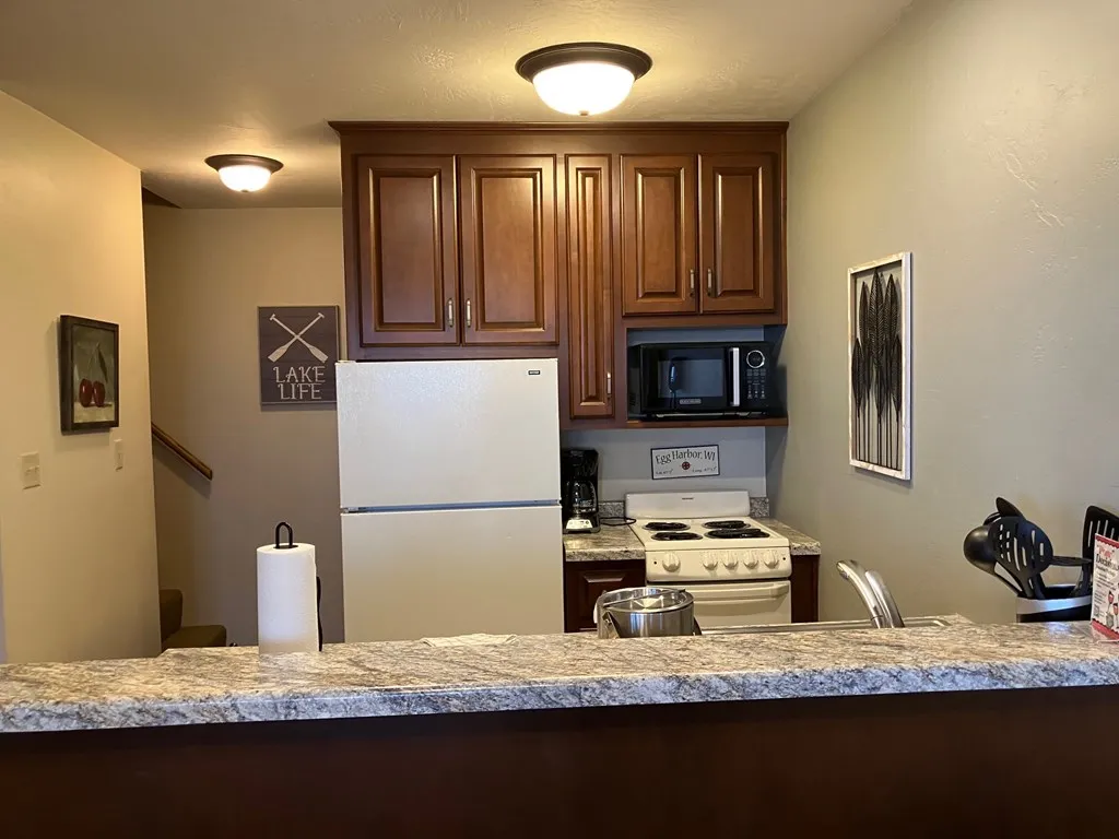 4940 Landmark Cir # 3331, Egg Harbor Wi 54209, 2 Bedrooms Bedrooms, ,2 BathroomsBathrooms,Condominium,For Sale,Landmark Cir,143922