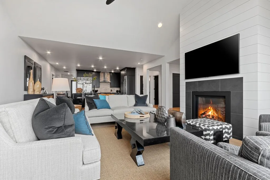 10612 Shore View Place # 303, Sister Bay, Wisconsin 54234, 3 Bedrooms Bedrooms, ,3 BathroomsBathrooms,Condominium,For Sale,Shore View Place,143996