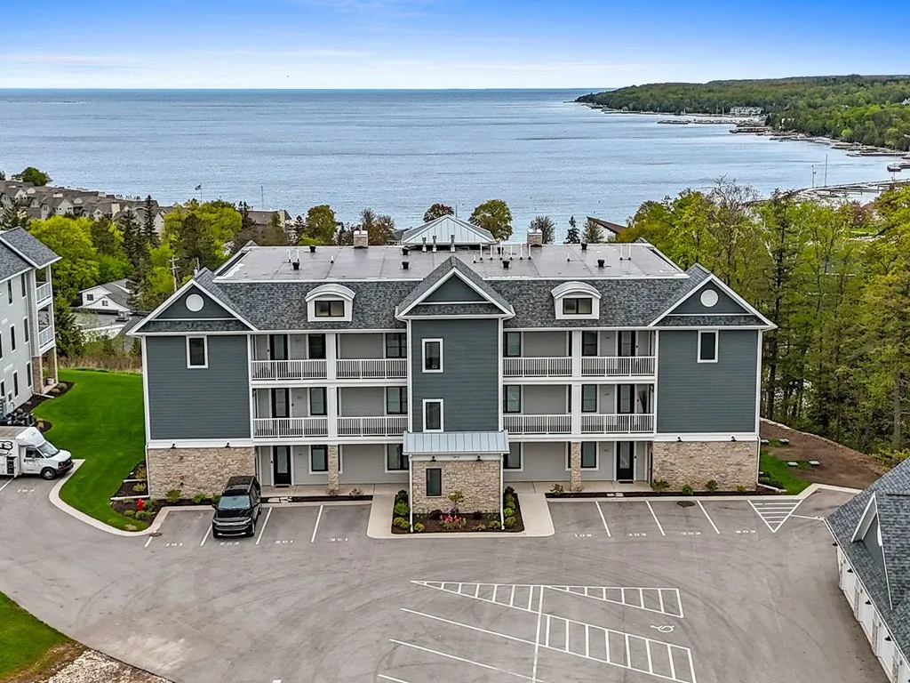 10612 Shore View Place # 303, Sister Bay, Wisconsin 54234, 3 Bedrooms Bedrooms, ,3 BathroomsBathrooms,Condominium,For Sale,Shore View Place,143996
