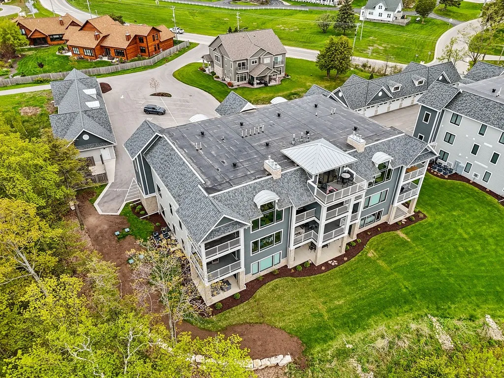 10612 Shore View Place # 303, Sister Bay, Wisconsin 54234, 3 Bedrooms Bedrooms, ,3 BathroomsBathrooms,Condominium,For Sale,Shore View Place,143996