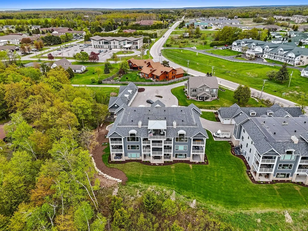 10612 Shore View Place # 303, Sister Bay, Wisconsin 54234, 3 Bedrooms Bedrooms, ,3 BathroomsBathrooms,Condominium,For Sale,Shore View Place,143996