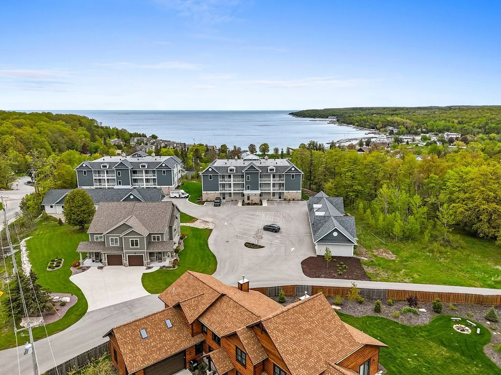 10612 Shore View Place # 303, Sister Bay, Wisconsin 54234, 3 Bedrooms Bedrooms, ,3 BathroomsBathrooms,Condominium,For Sale,Shore View Place,143996
