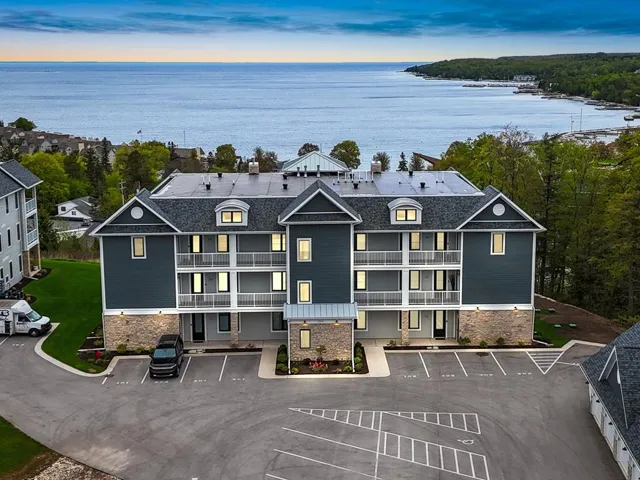 10612 Shore View Place # 303, Sister Bay, Wisconsin 54234, 3 Bedrooms Bedrooms, ,3 BathroomsBathrooms,Condominium,For Sale,Shore View Place,143996