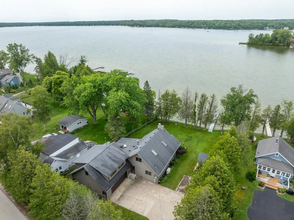 5589 Clark Lake Dr, Jacksonport, Wisconsin 54235, 3 Bedrooms Bedrooms, ,2 BathroomsBathrooms,Waterfront-Residential,For Sale,Clark Lake Dr,144411