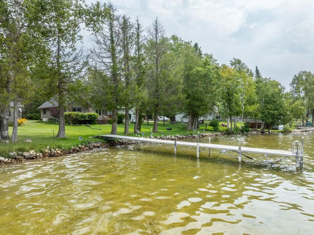 5589 Clark Lake Dr, Jacksonport, Wisconsin 54235, 3 Bedrooms Bedrooms, ,2 BathroomsBathrooms,Waterfront-Residential,For Sale,Clark Lake Dr,144411