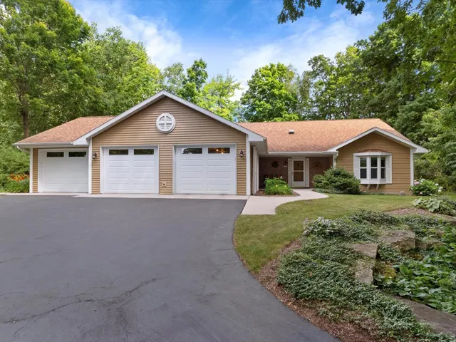 1844 Georgia St, Sturgeon Bay Wi 54235, 3 Bedrooms Bedrooms, ,2 BathroomsBathrooms,Inland-Residential,For Sale,Georgia St,143023