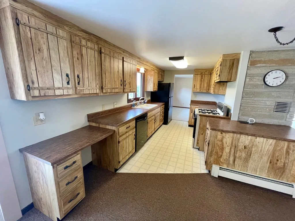 5610 Gordon Rd, Sturgeon Bay, Wisconsin 54235, 3 Bedrooms Bedrooms, ,2 BathroomsBathrooms,Inland-Residential,For Sale,Gordon Rd,144366