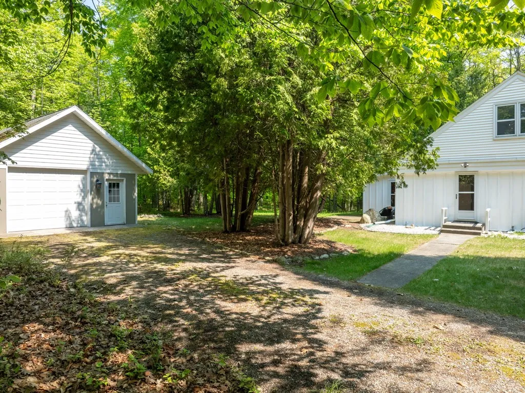 12295 Garrett Bay Rd, Ellison Bay, Wisconsin 54210, 3 Bedrooms Bedrooms, ,2 BathroomsBathrooms,Inland-Residential,For Sale,Garrett Bay Rd,144069