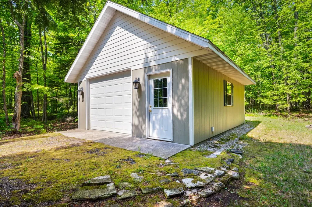 12295 Garrett Bay Rd, Ellison Bay, Wisconsin 54210, 3 Bedrooms Bedrooms, ,2 BathroomsBathrooms,Inland-Residential,For Sale,Garrett Bay Rd,144069