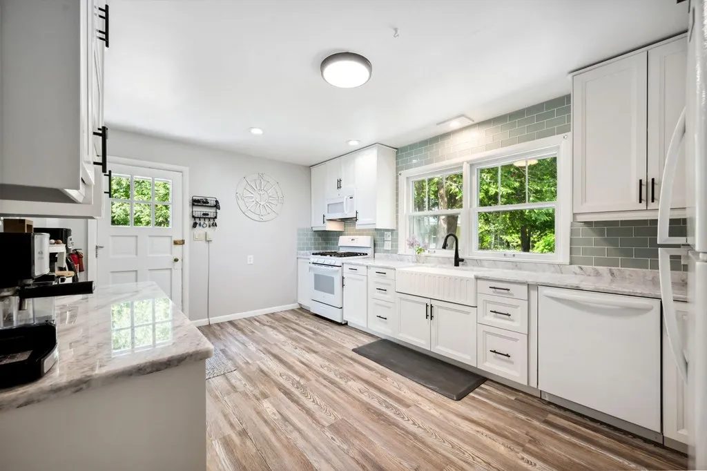 12295 Garrett Bay Rd, Ellison Bay, Wisconsin 54210, 3 Bedrooms Bedrooms, ,2 BathroomsBathrooms,Inland-Residential,For Sale,Garrett Bay Rd,144069