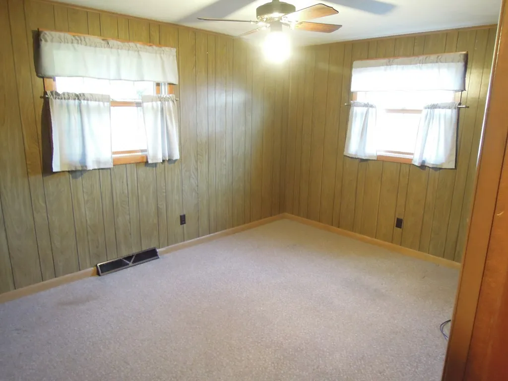 153 N 10th Pl, Sturgeon Bay Wi 54235, 3 Bedrooms Bedrooms, ,2 BathroomsBathrooms,Inland-Residential,For Sale,N 10th Pl,141201