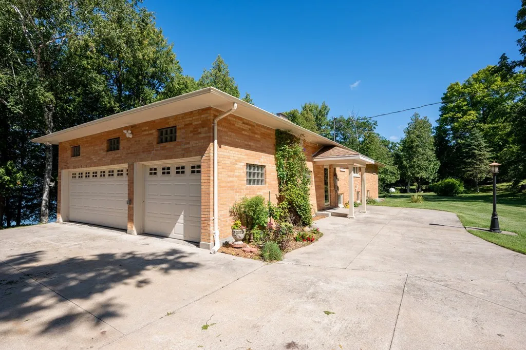 2441 White Star Rd, Brussels, Wisconsin 54204, 3 Bedrooms Bedrooms, ,2 BathroomsBathrooms,Waterfront-Residential,For Sale,White Star Rd,144464