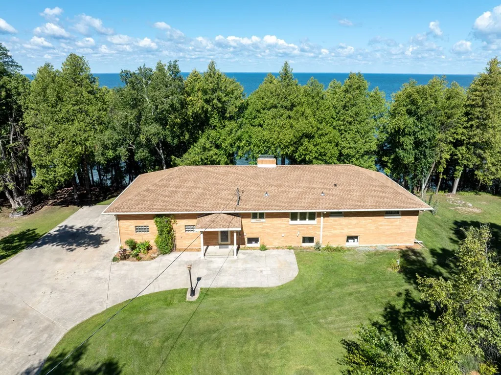 2441 White Star Rd, Brussels, Wisconsin 54204, 3 Bedrooms Bedrooms, ,2 BathroomsBathrooms,Waterfront-Residential,For Sale,White Star Rd,144464
