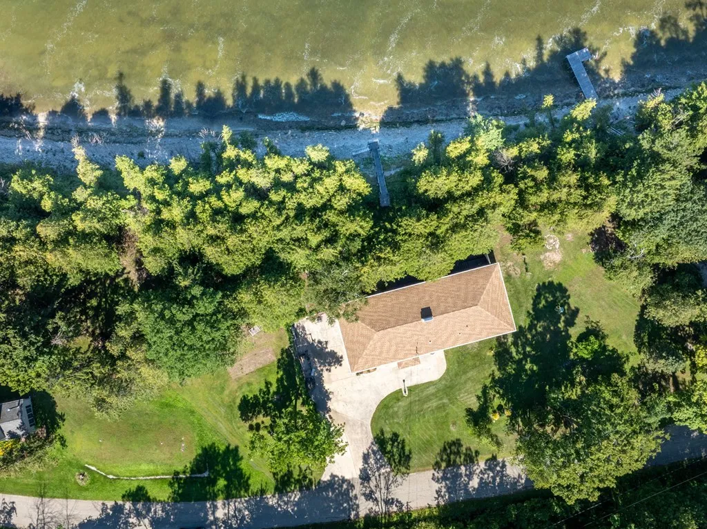 2441 White Star Rd, Brussels, Wisconsin 54204, 3 Bedrooms Bedrooms, ,2 BathroomsBathrooms,Waterfront-Residential,For Sale,White Star Rd,144464