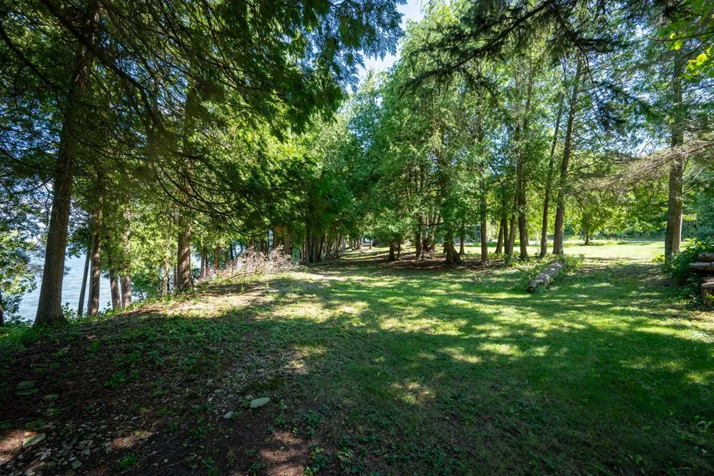 2441 White Star Rd, Brussels, Wisconsin 54204, 3 Bedrooms Bedrooms, ,2 BathroomsBathrooms,Waterfront-Residential,For Sale,White Star Rd,144464