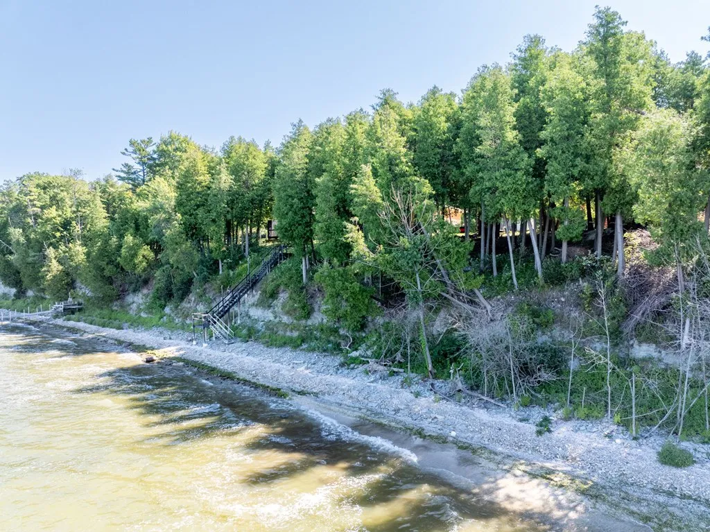 2441 White Star Rd, Brussels, Wisconsin 54204, 3 Bedrooms Bedrooms, ,2 BathroomsBathrooms,Waterfront-Residential,For Sale,White Star Rd,144464