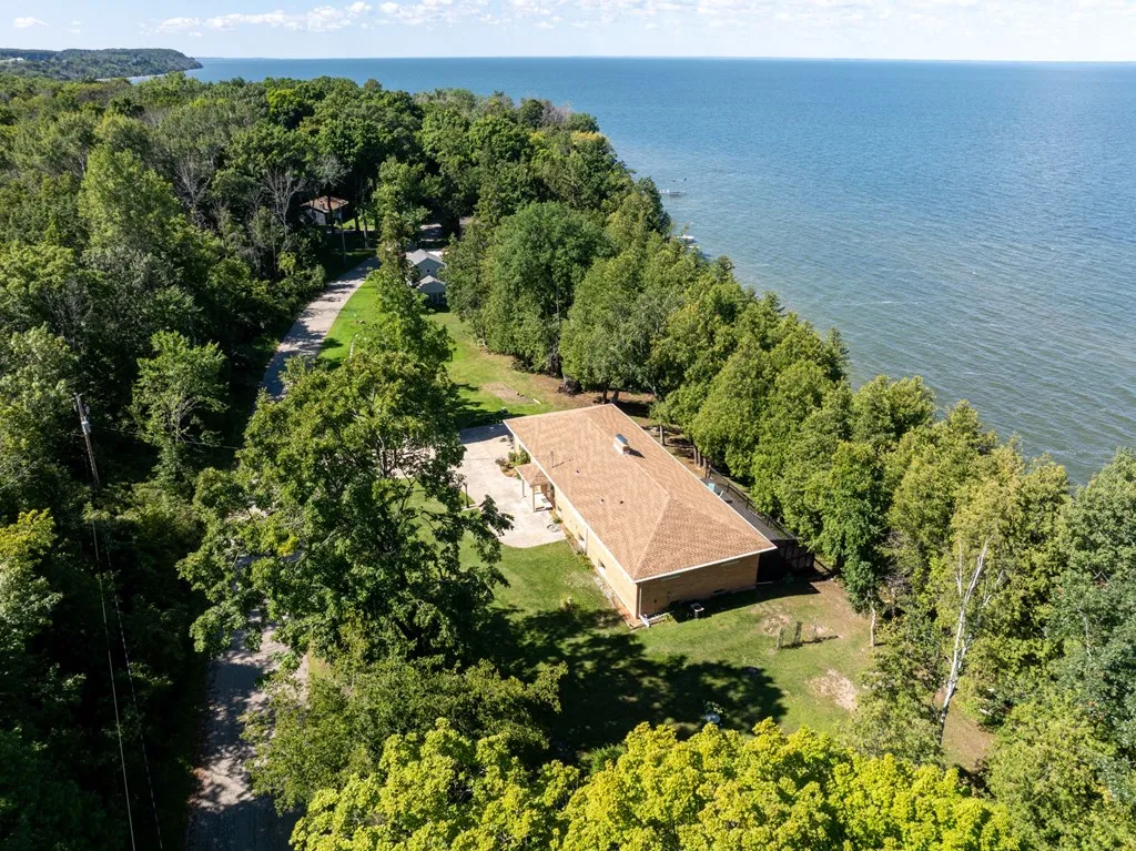 2441 White Star Rd, Brussels, Wisconsin 54204, 3 Bedrooms Bedrooms, ,2 BathroomsBathrooms,Waterfront-Residential,For Sale,White Star Rd,144464