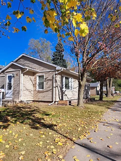 606 N 4th Ave, Sturgeon Bay Wi 54235, 2 Bedrooms Bedrooms, ,1 BathroomBathrooms,Inland-Residential,For Sale,N 4th Ave,143374