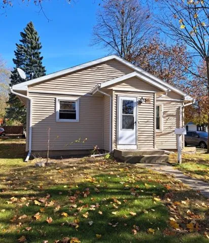 606 N 4th Ave, Sturgeon Bay Wi 54235, 2 Bedrooms Bedrooms, ,1 BathroomBathrooms,Inland-Residential,For Sale,N 4th Ave,143374