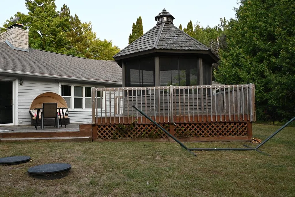 10445 N Bay Rd, Sister Bay Wi 54234, 3 Bedrooms Bedrooms, ,2 BathroomsBathrooms,Inland-Residential,For Sale,N Bay Rd,143425