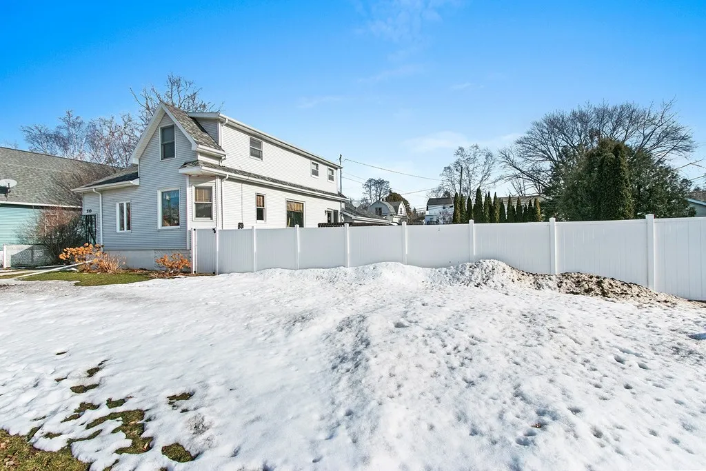 510 N 4th Ave, Sturgeon Bay Wi 54235, 3 Bedrooms Bedrooms, ,2 BathroomsBathrooms,Inland-Residential,For Sale,N 4th Ave,141331