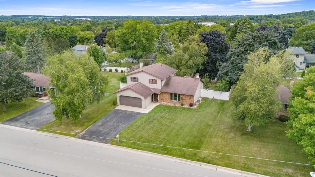 235 N 18th Ave, Sturgeon Bay, Wisconsin 54235, 4 Bedrooms Bedrooms, ,3 BathroomsBathrooms,Inland-Residential,For Sale,N 18th Ave,144510