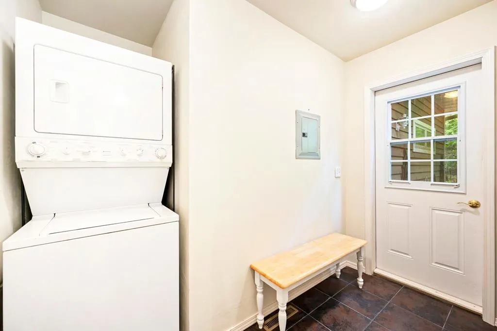 5902 Bluff Ledge Rd, Sturgeon Bay, Wisconsin 54235, 3 Bedrooms Bedrooms, ,3 BathroomsBathrooms,Inland-Residential,For Sale,Bluff Ledge Rd,144454