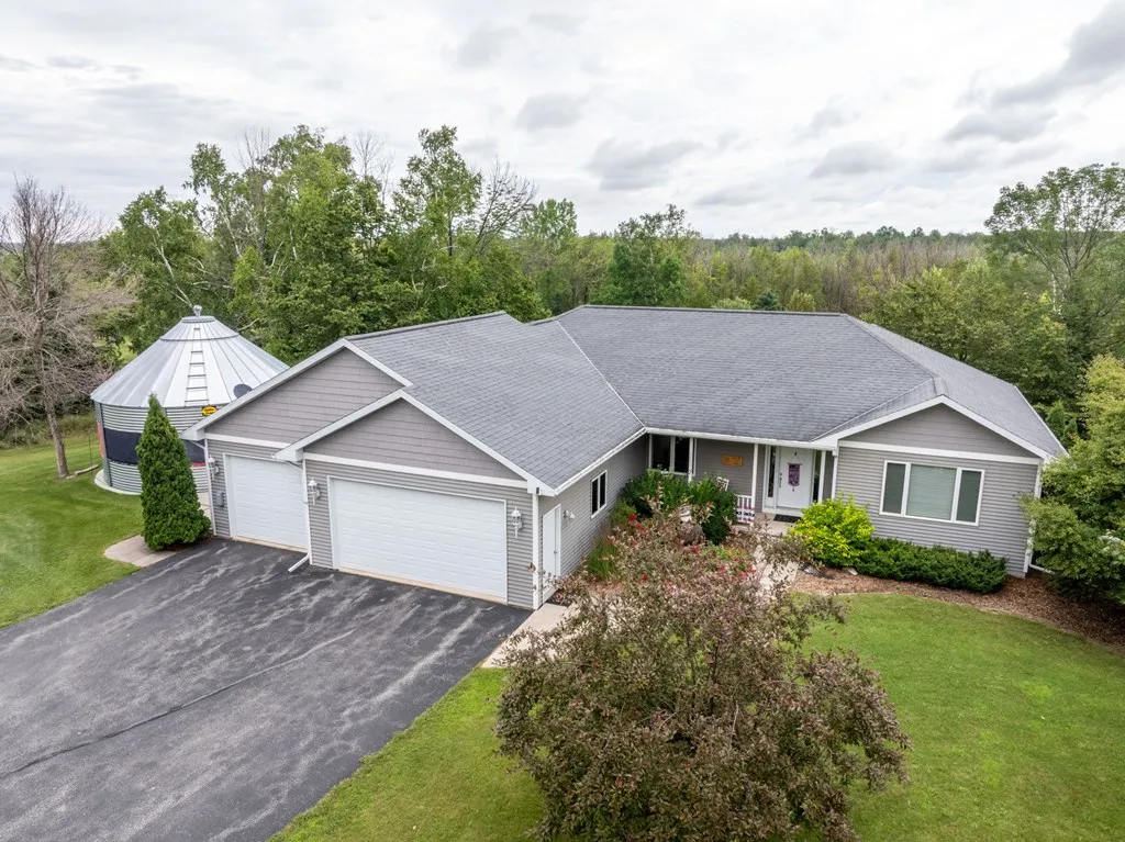 9250 Lovers Ln, Brussels, Wisconsin 54204, 3 Bedrooms Bedrooms, ,3 BathroomsBathrooms,Inland-Residential,For Sale,Lovers Ln,144317