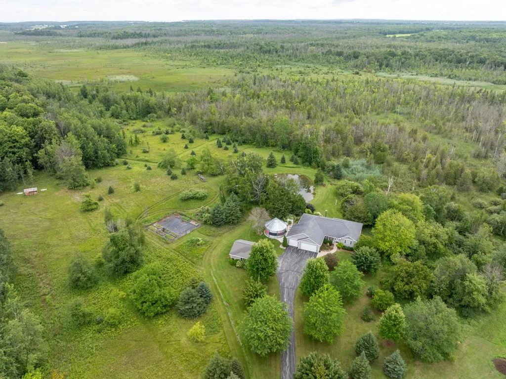 9250 Lovers Ln, Brussels, Wisconsin 54204, 3 Bedrooms Bedrooms, ,3 BathroomsBathrooms,Inland-Residential,For Sale,Lovers Ln,144317