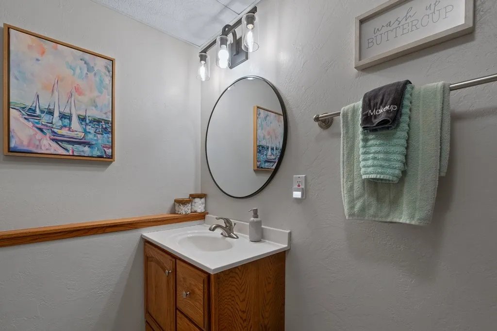 4101 Snake Island Rd, Sturgeon Bay Wi 54235, 3 Bedrooms Bedrooms, ,2 BathroomsBathrooms,Waterfront-Residential,For Sale,Snake Island Rd,143150