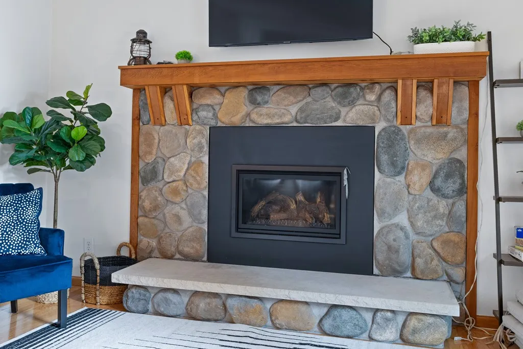4101 Snake Island Rd, Sturgeon Bay Wi 54235, 3 Bedrooms Bedrooms, ,2 BathroomsBathrooms,Waterfront-Residential,For Sale,Snake Island Rd,143150