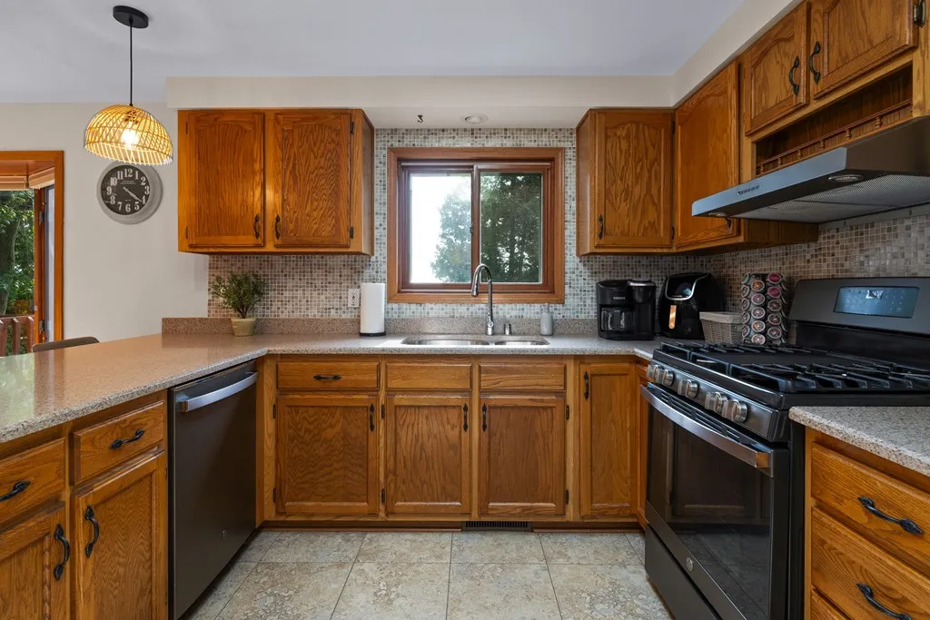 4101 Snake Island Rd, Sturgeon Bay Wi 54235, 3 Bedrooms Bedrooms, ,2 BathroomsBathrooms,Waterfront-Residential,For Sale,Snake Island Rd,143150