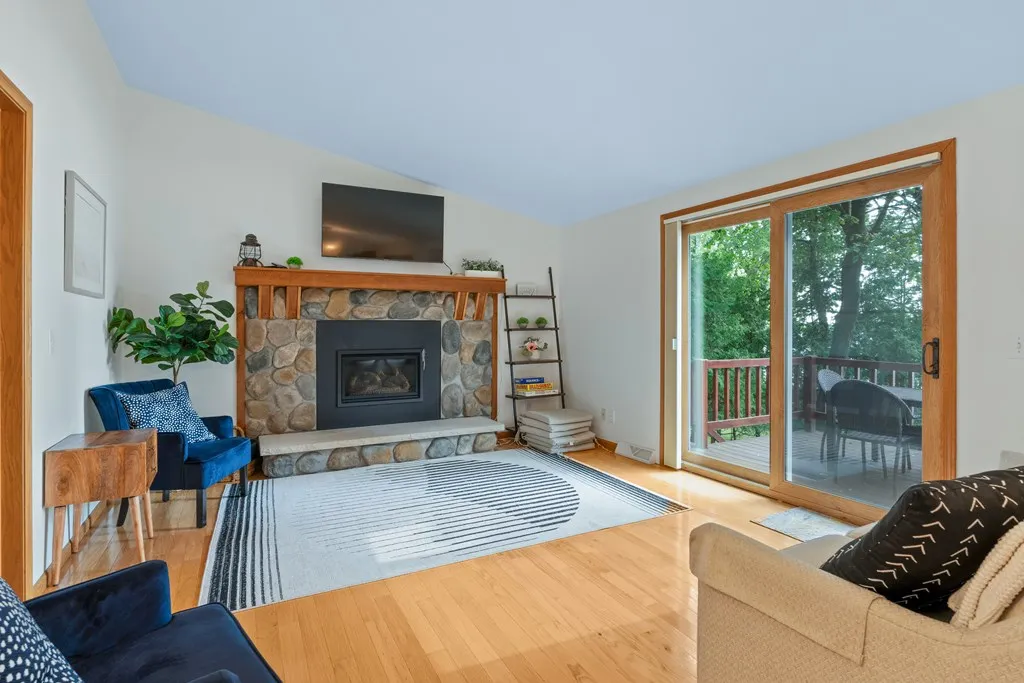 4101 Snake Island Rd, Sturgeon Bay Wi 54235, 3 Bedrooms Bedrooms, ,2 BathroomsBathrooms,Waterfront-Residential,For Sale,Snake Island Rd,143150