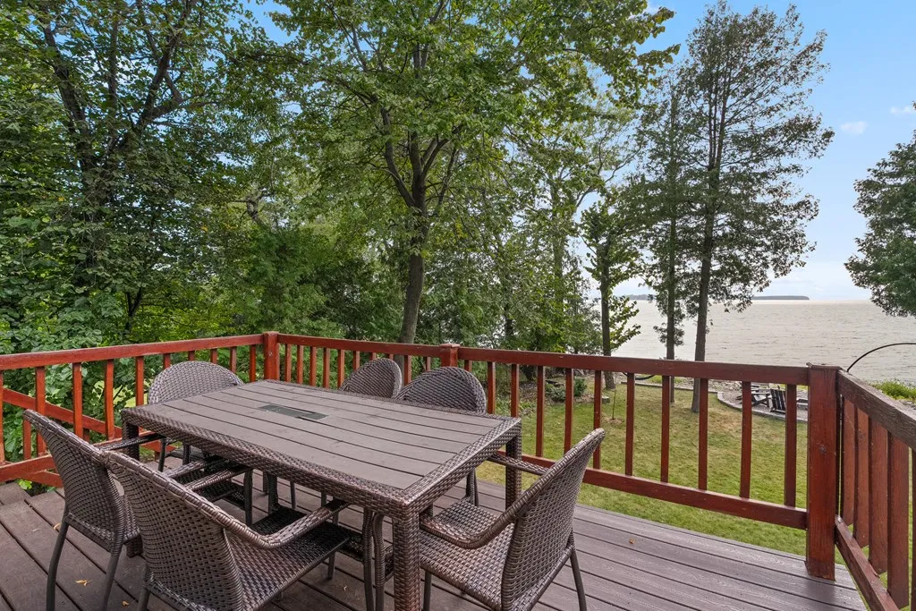4101 Snake Island Rd, Sturgeon Bay Wi 54235, 3 Bedrooms Bedrooms, ,2 BathroomsBathrooms,Waterfront-Residential,For Sale,Snake Island Rd,143150